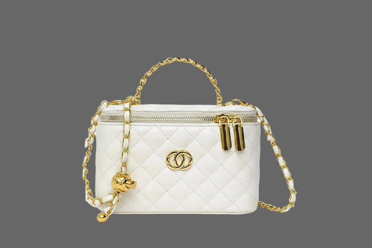 Fashionable Tote Bag For Women Spacious Leather Handbags Shoulder Carry Ladies Luxury Brand Popular Classic Elegant Design