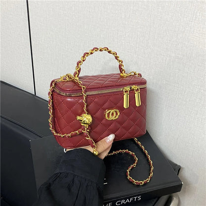 Fashionable Tote Bag For Women Spacious Leather Handbags Shoulder Carry Ladies Luxury Brand Popular Classic Elegant Design
