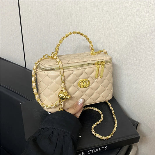 Fashionable Tote Bag For Women Spacious Leather Handbags Shoulder Carry Ladies Luxury Brand Popular Classic Elegant Design